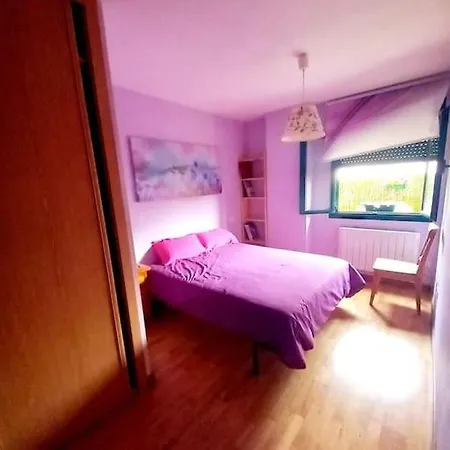 Apartamento En Zona Residencial Con Piscina * Muros de Nalón