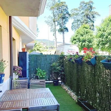 Apartamento En Zona Residencial Con Piscina *