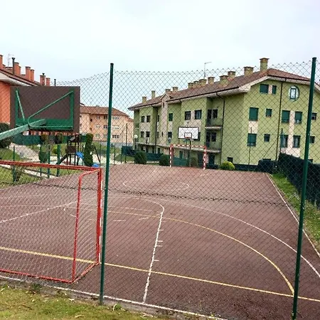 Apartamento En Zona Residencial Con Piscina