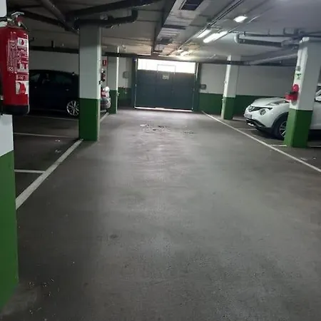 Apartamento En Zona Residencial Con Piscina Apartmán *