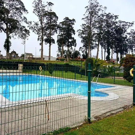 Apartamento En Zona Residencial Con Piscina *