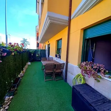 Apartamento En Zona Residencial Con Piscina * Muros de Nalón